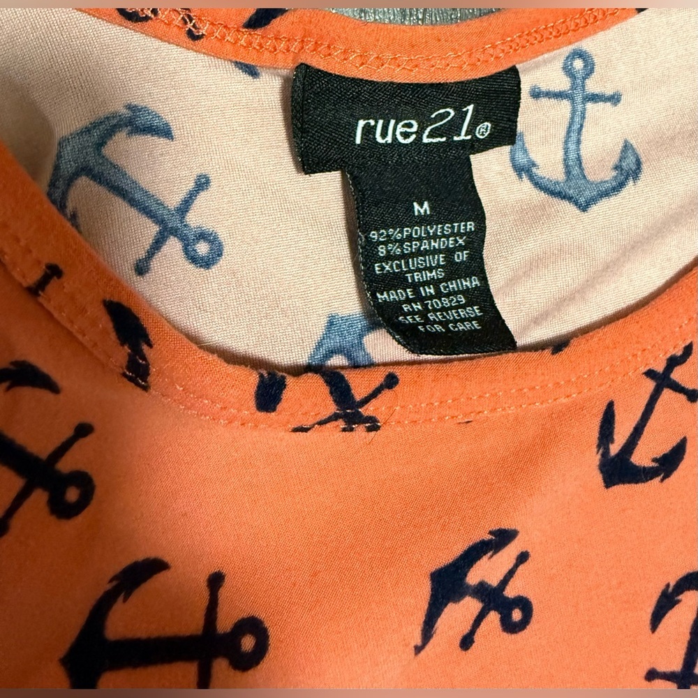 Medium Girls GAP Denim Super Skinny Jeans and Outfit - Picture 3 of 4